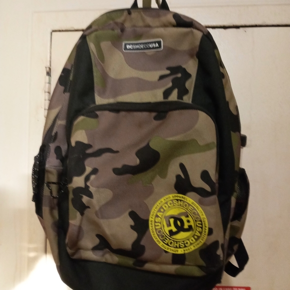 DC BackPack - Picture 2 of 3